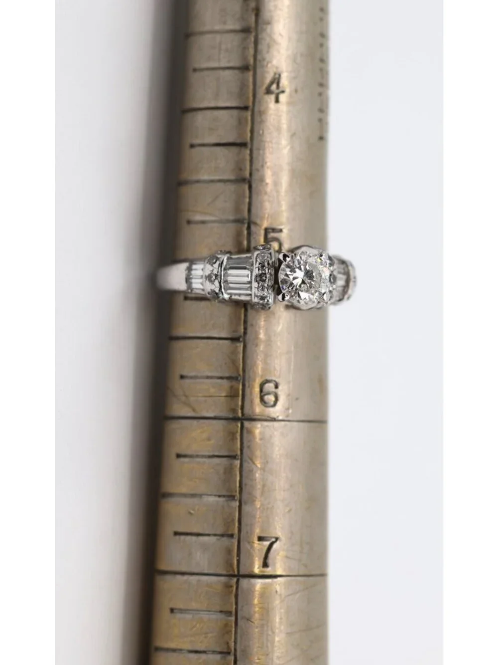Unique 14K Karat Solid White Gold Ladies Round Diamond Engagement Ring - Size 5
